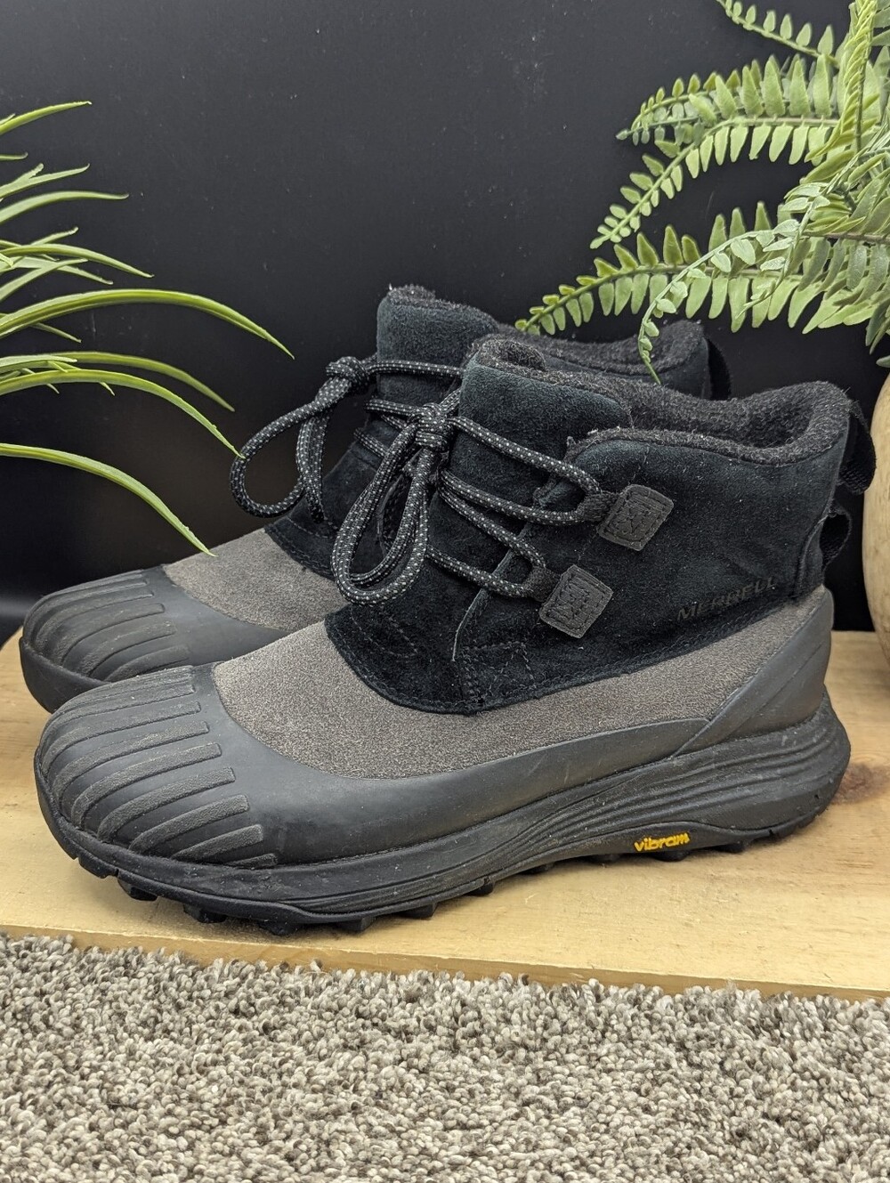 Merrell Siren 4 Thermal Waterproof Women's Size 7.5 Casual Comfort Boots